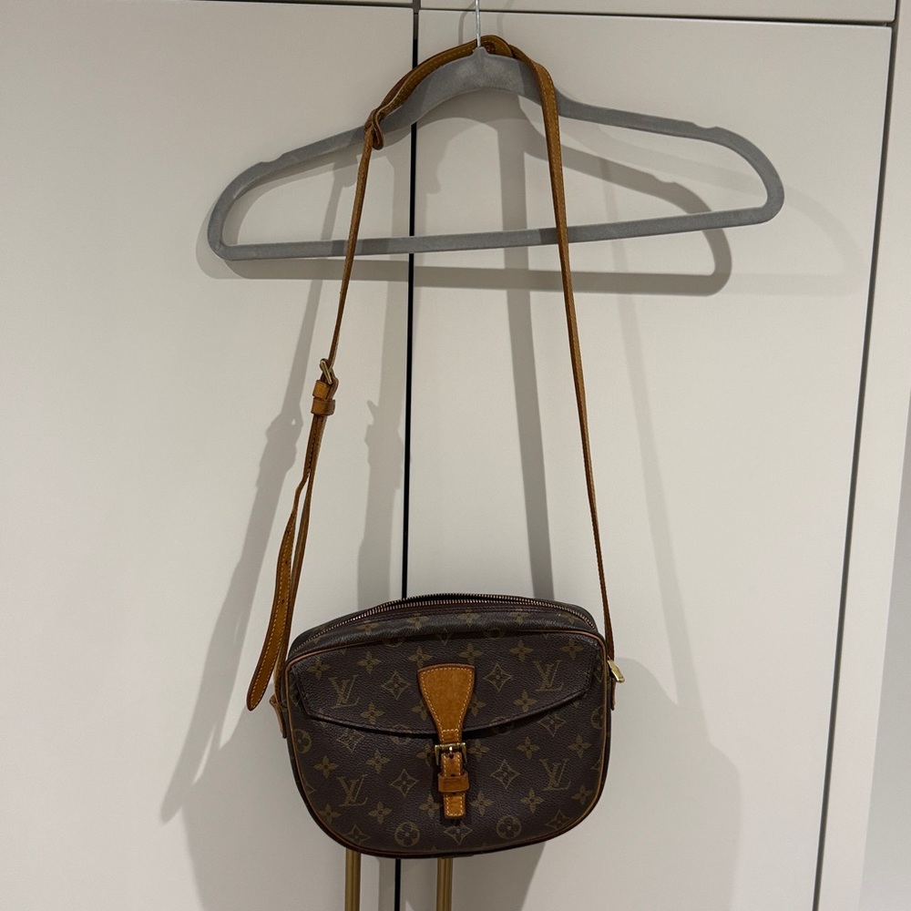 Authentic vintage Louis Vuitton Crossbody Monogram Bag